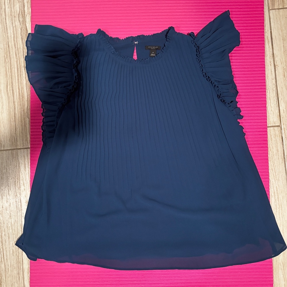 Women’s Ann Taylor Blouse (Size S Petite)